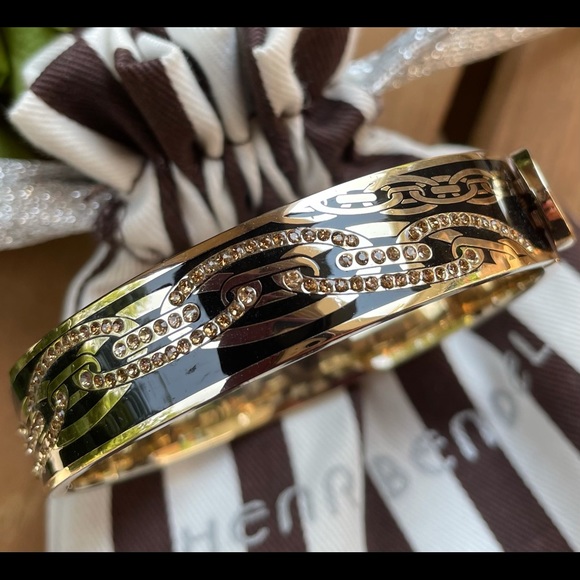 henri bendel Jewelry - Henry Bendel Bangle Bracelet